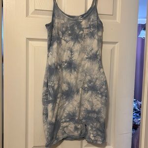 🩵🤍Tie dye mini! Bodycon fit!